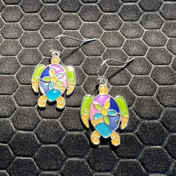 Turtle Earrings Multicolored 18K White Gold Plated - Picture 1 of 1